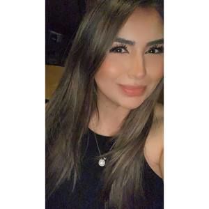 Meet your Posher, Claudia